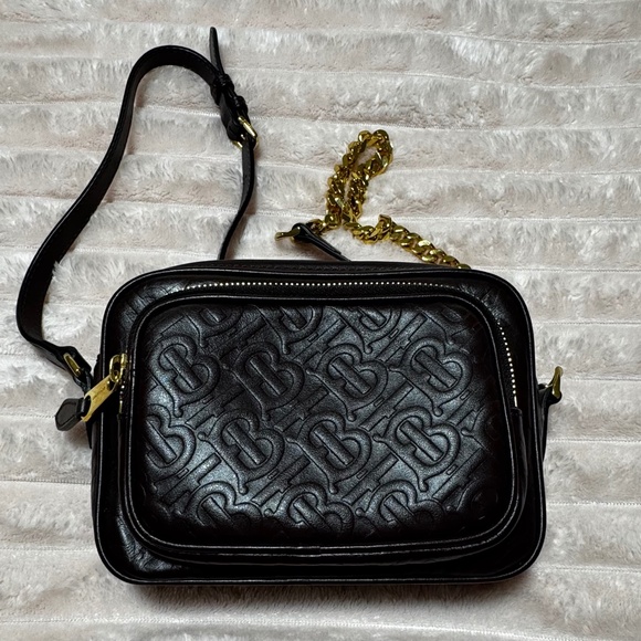 AUTHENTIC BURBERRY CROSSBODY BAG - Picture 1 of 7
